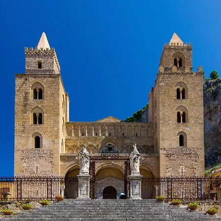 La Tana Del Silenzio * Cefalù